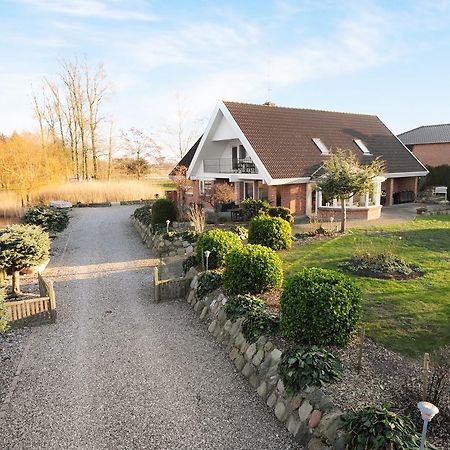 Bed And Breakfast Hasseloe Nykobing Falster Exterior photo